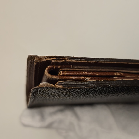 LV MONO BIFOLD WALLET (EDGE WEAR) - Picture 12 of 15